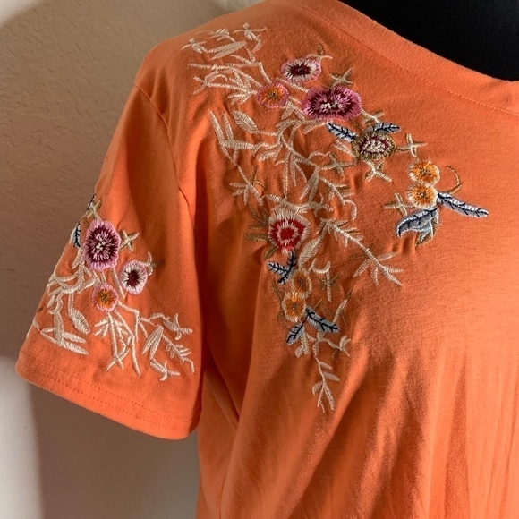 Misslook Orange T-Shirt With Colorful Embroidered Floral Detail Size XL (1153) - Picture 2 of 13